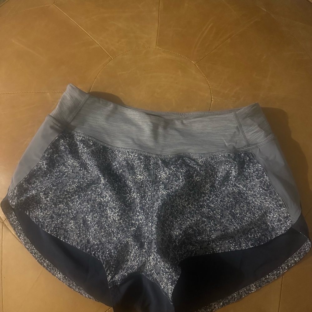 Outdoor voices medium running shorte